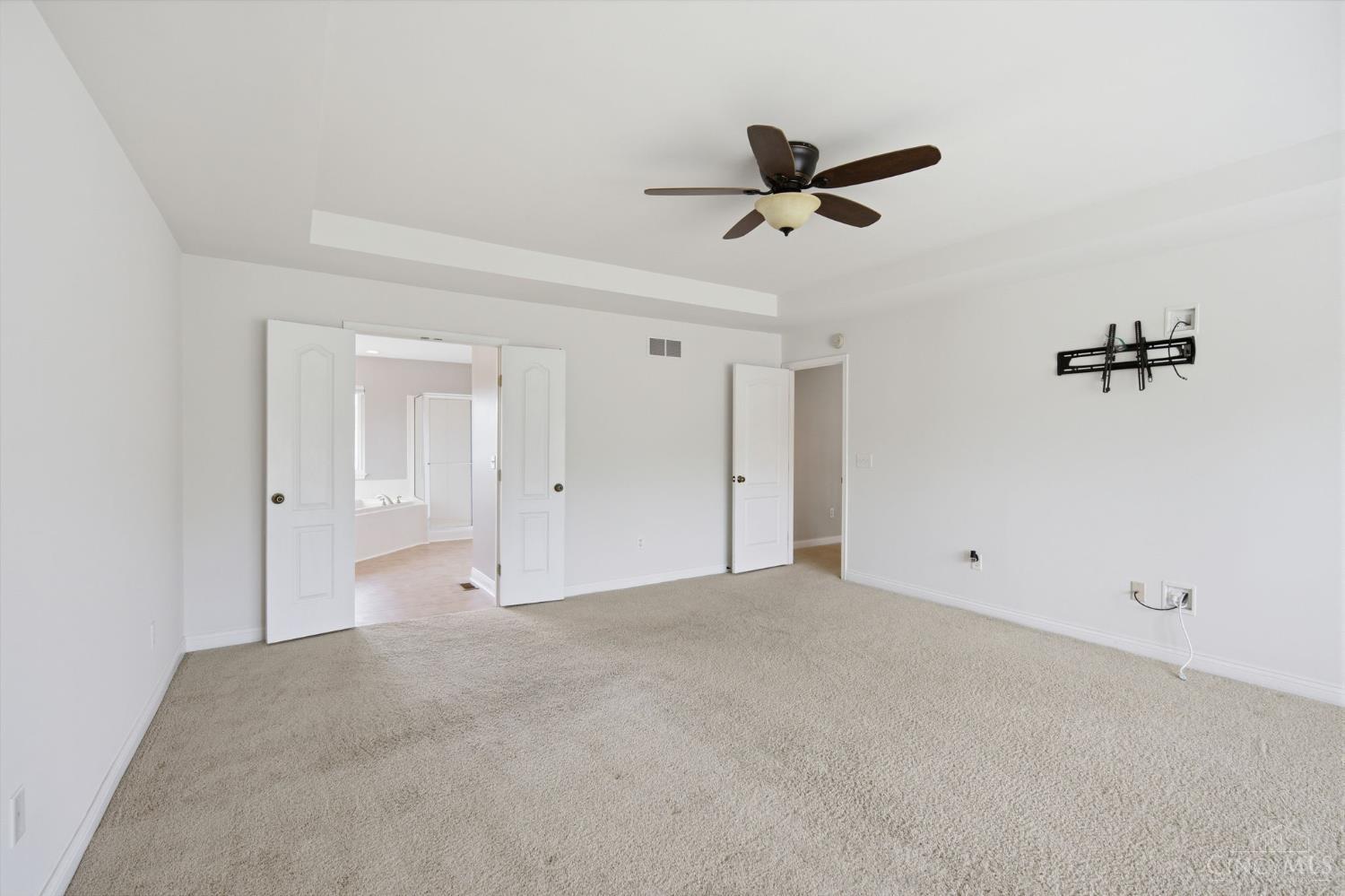 1220 Fox Hollow Drive