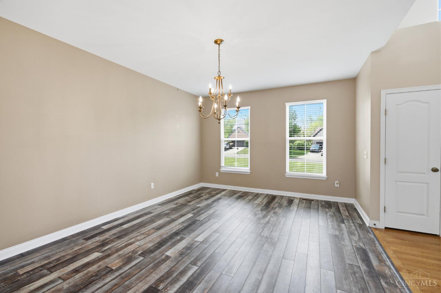 1220 Fox Hollow Drive