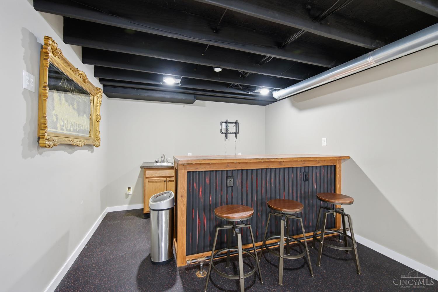 1220 Fox Hollow Drive