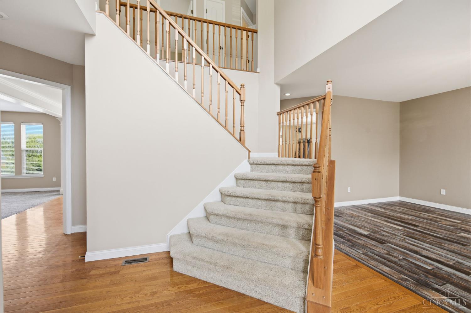 1220 Fox Hollow Drive