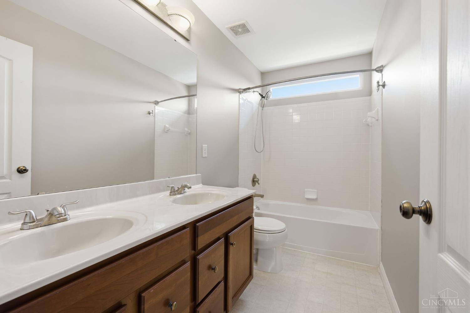 1220 Fox Hollow Drive