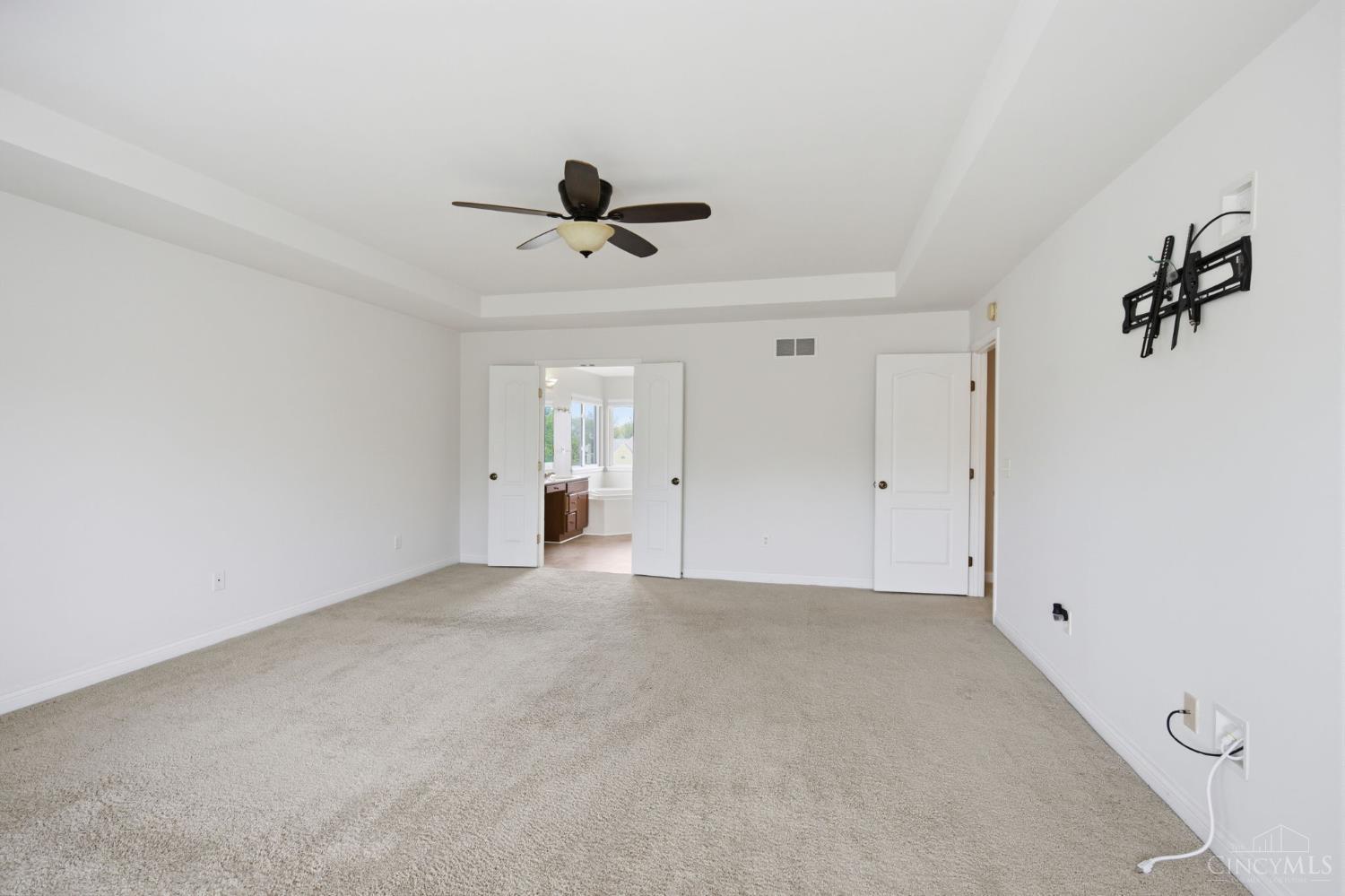 1220 Fox Hollow Drive