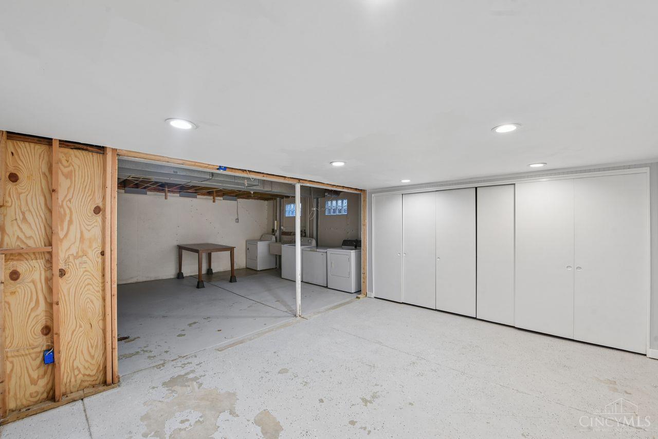 6516 Fields Ertel Road