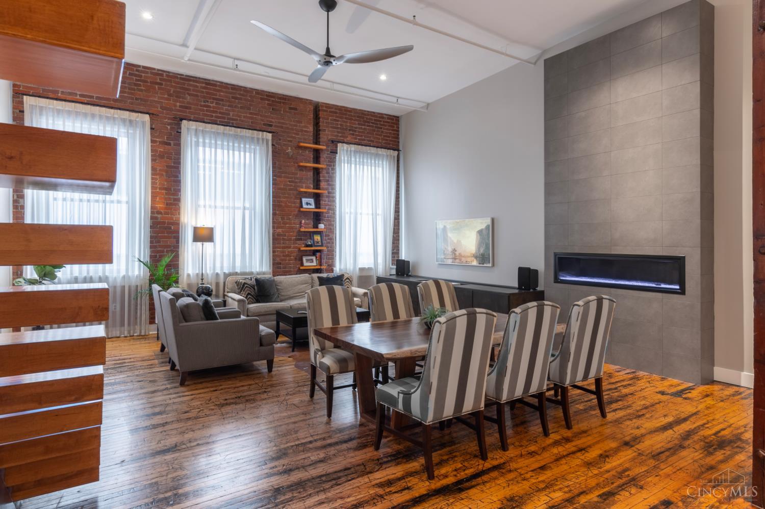 26 E Sixth Street 802