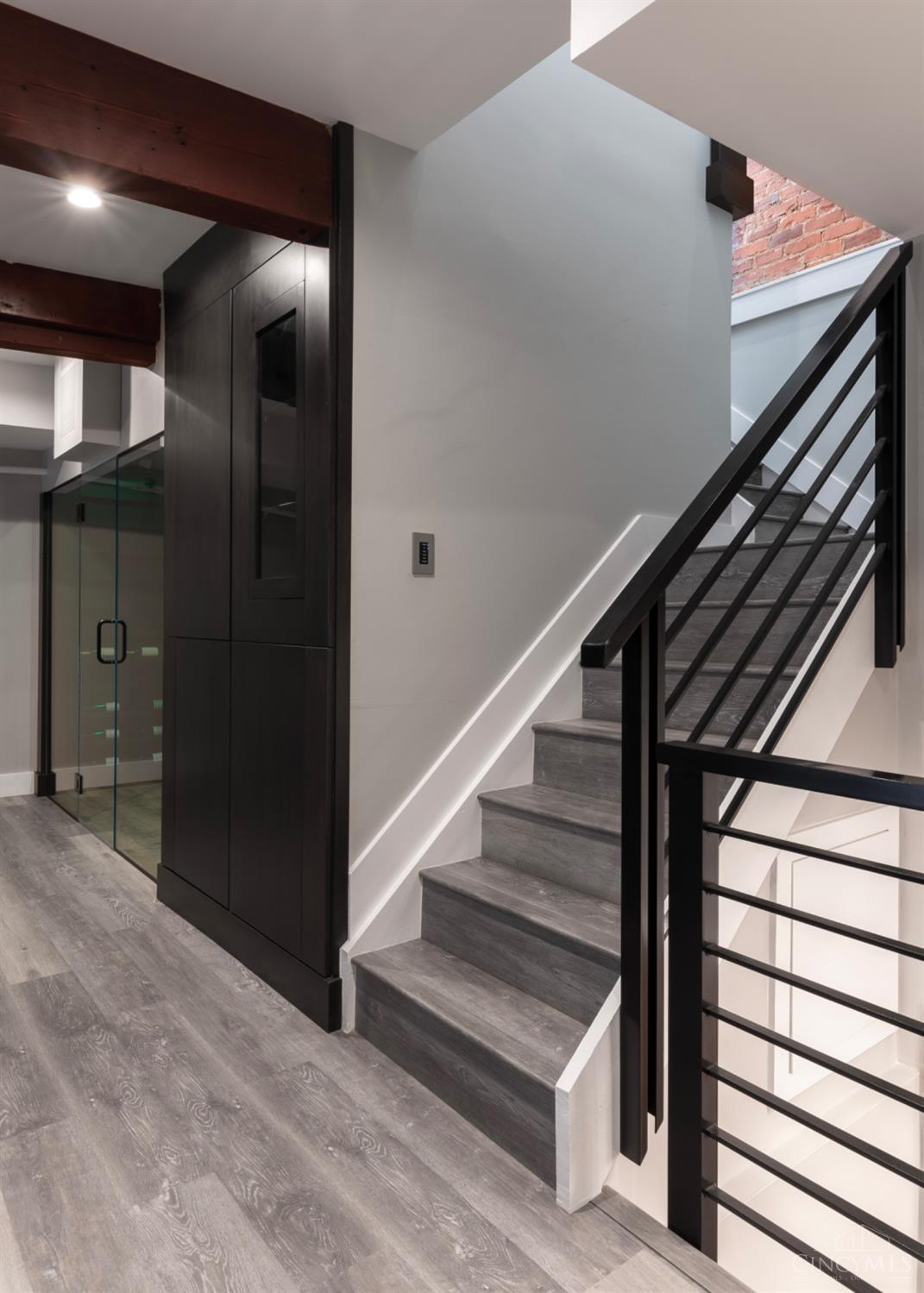26 E Sixth Street 802