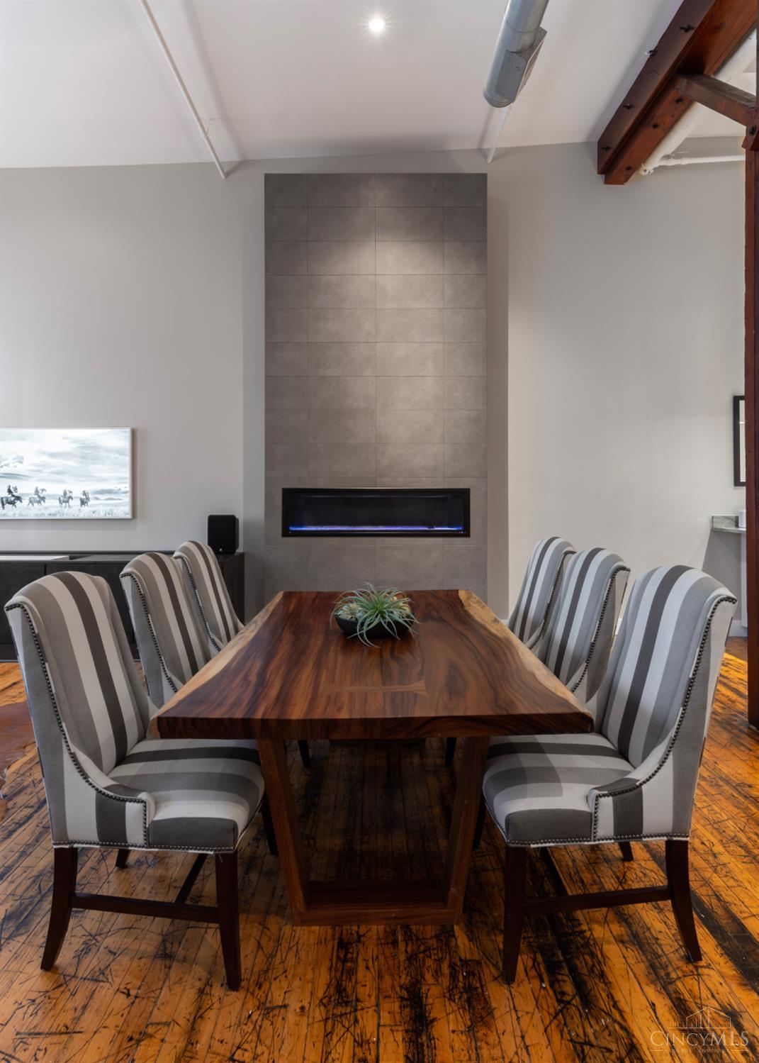 26 E Sixth Street 802