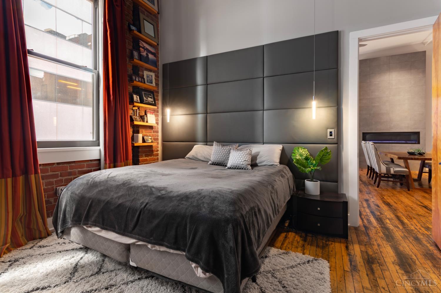 26 E Sixth Street 802