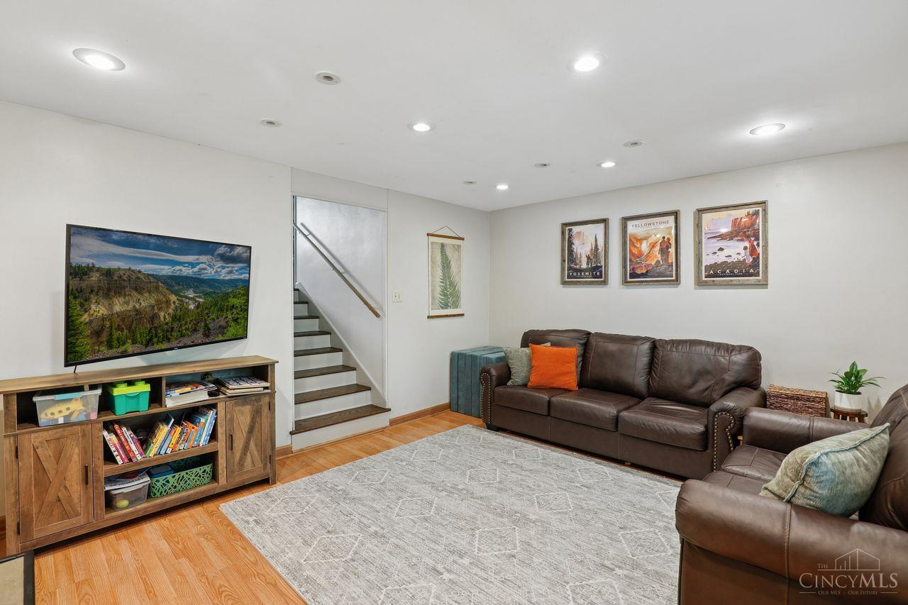 1005 Robin Hill Drive