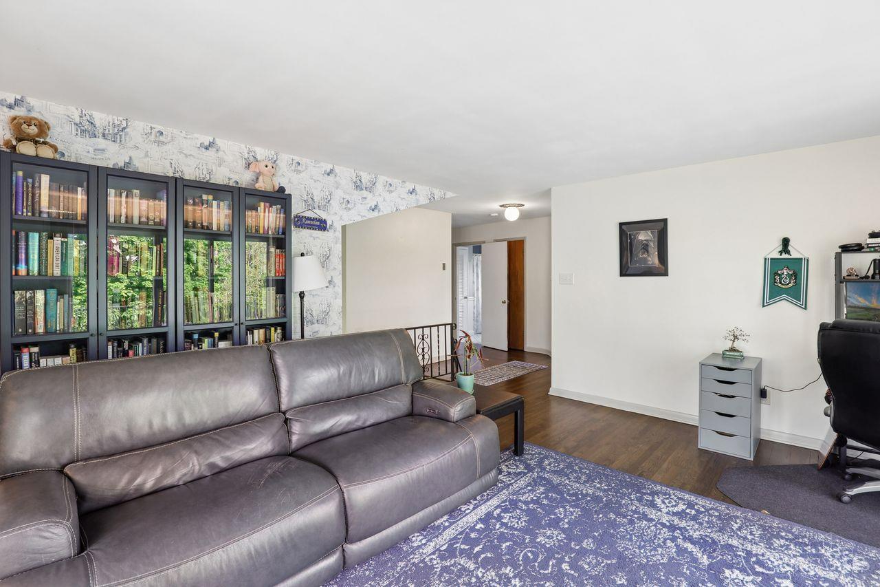 1005 Robin Hill Drive