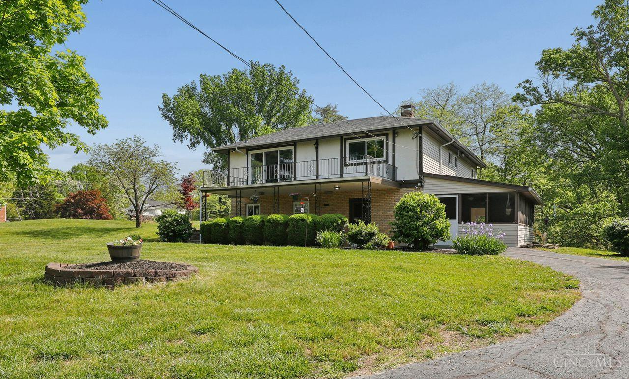 1005 Robin Hill Drive