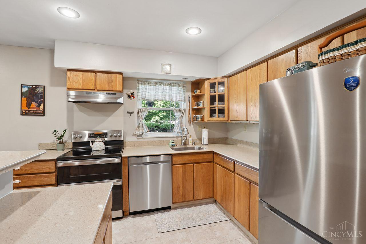 1005 Robin Hill Drive