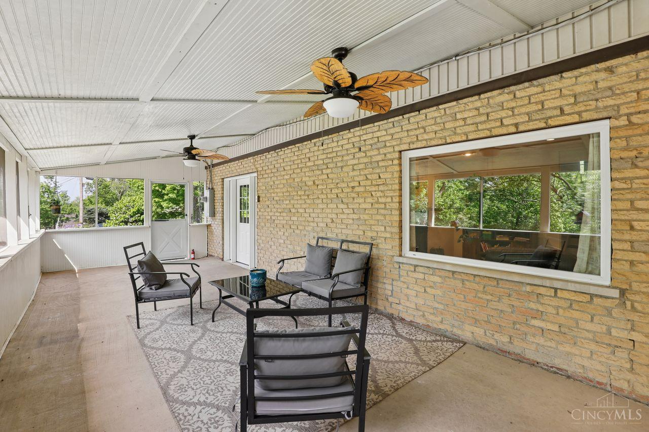 1005 Robin Hill Drive