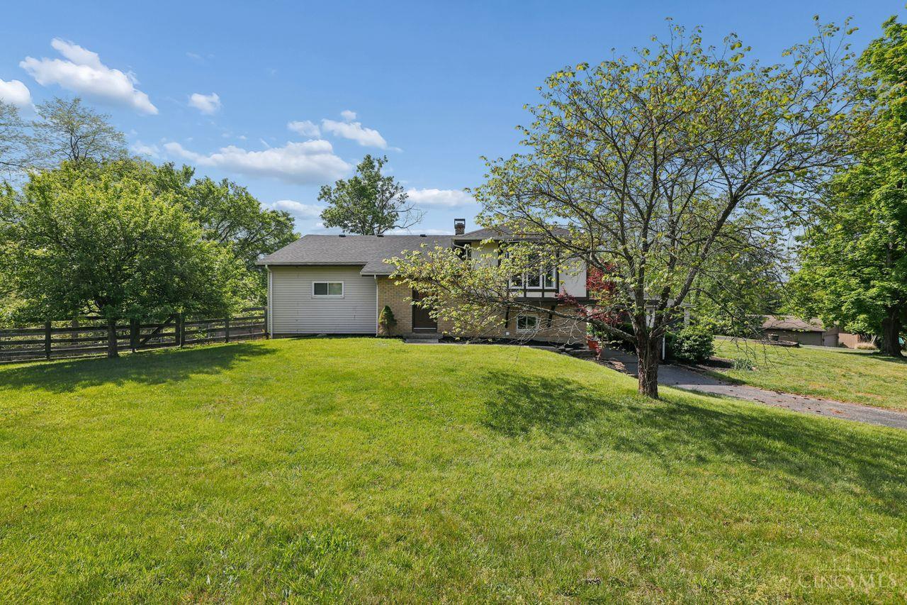 1005 Robin Hill Drive