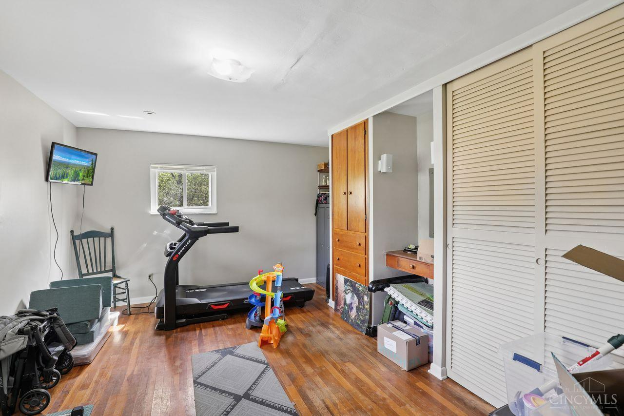 1005 Robin Hill Drive