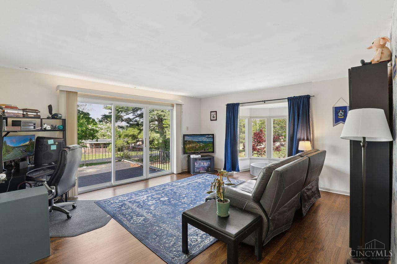 1005 Robin Hill Drive