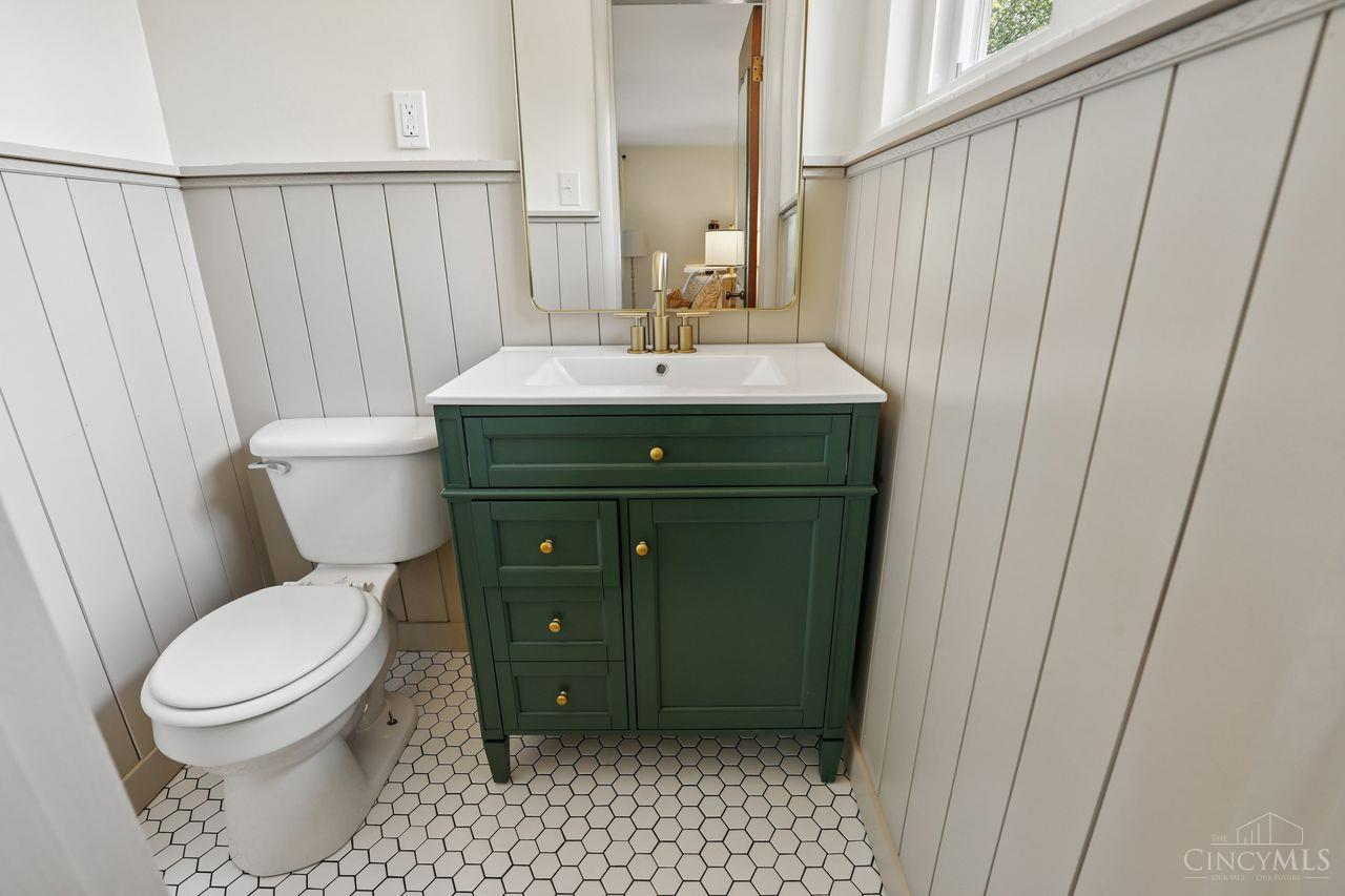 1005 Robin Hill Drive