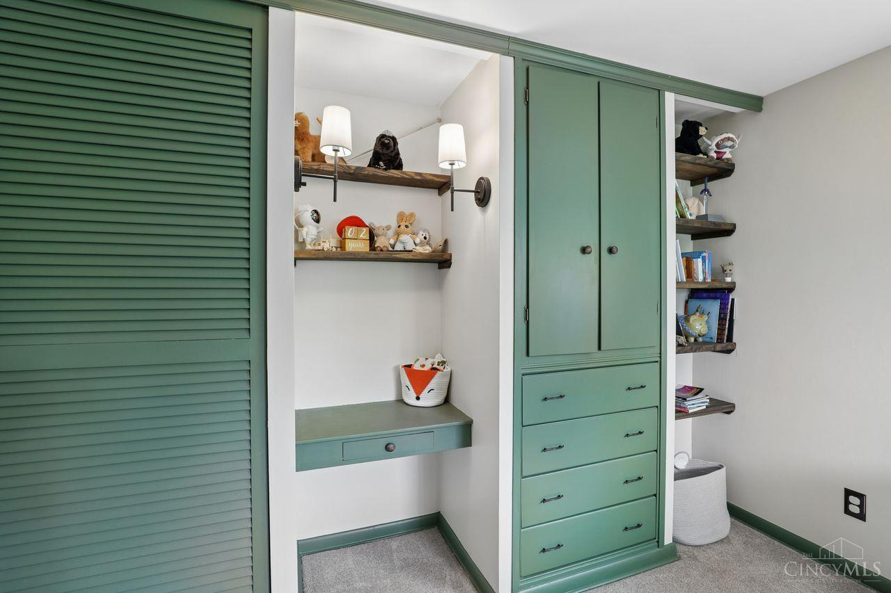 1005 Robin Hill Drive