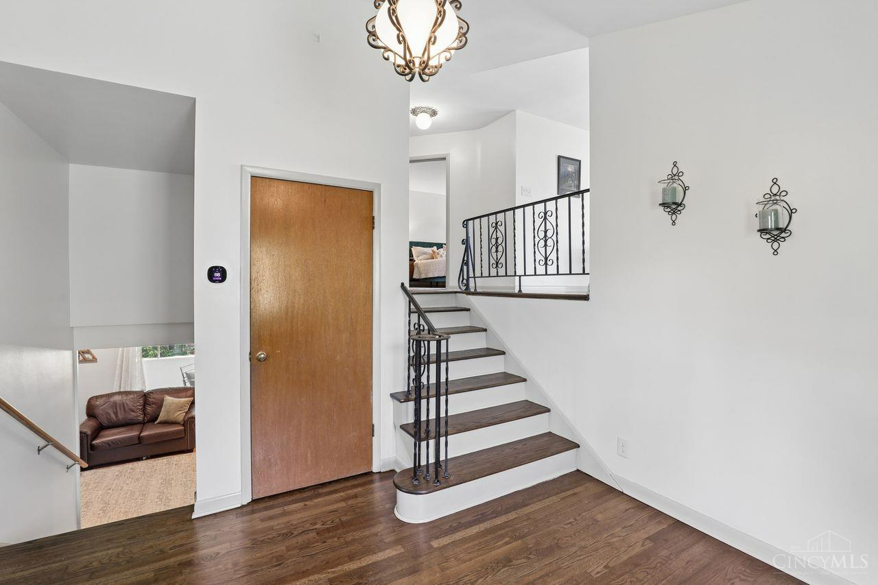 1005 Robin Hill Drive