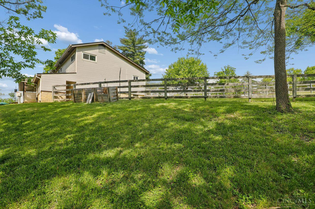 1005 Robin Hill Drive