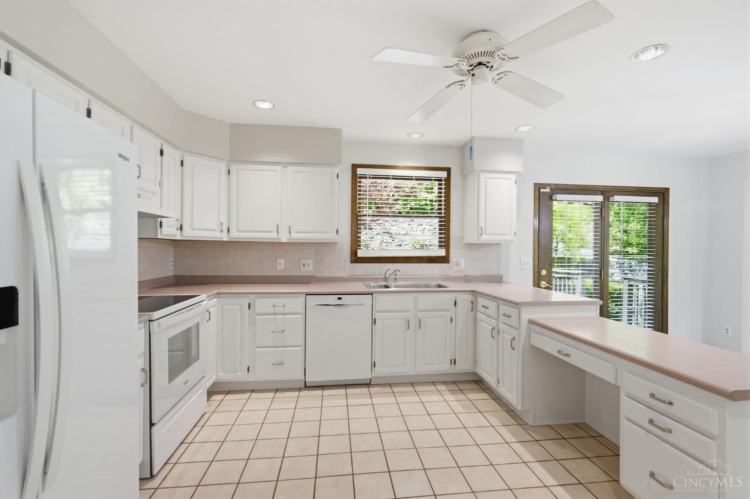 2739 Queenswood Drive