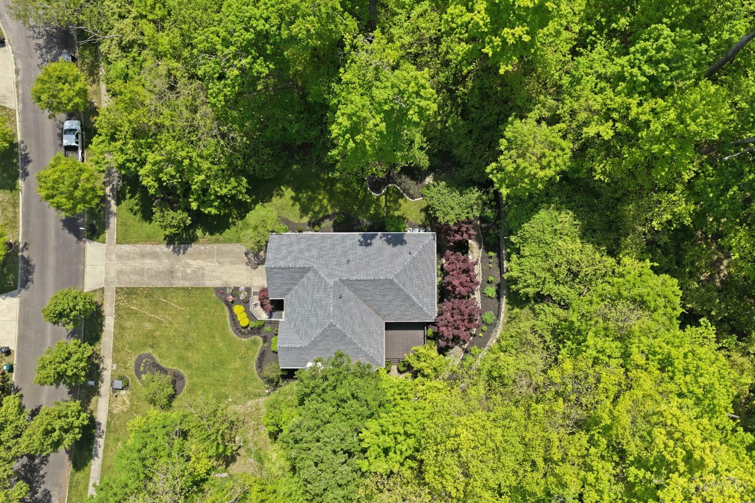 2739 Queenswood Drive