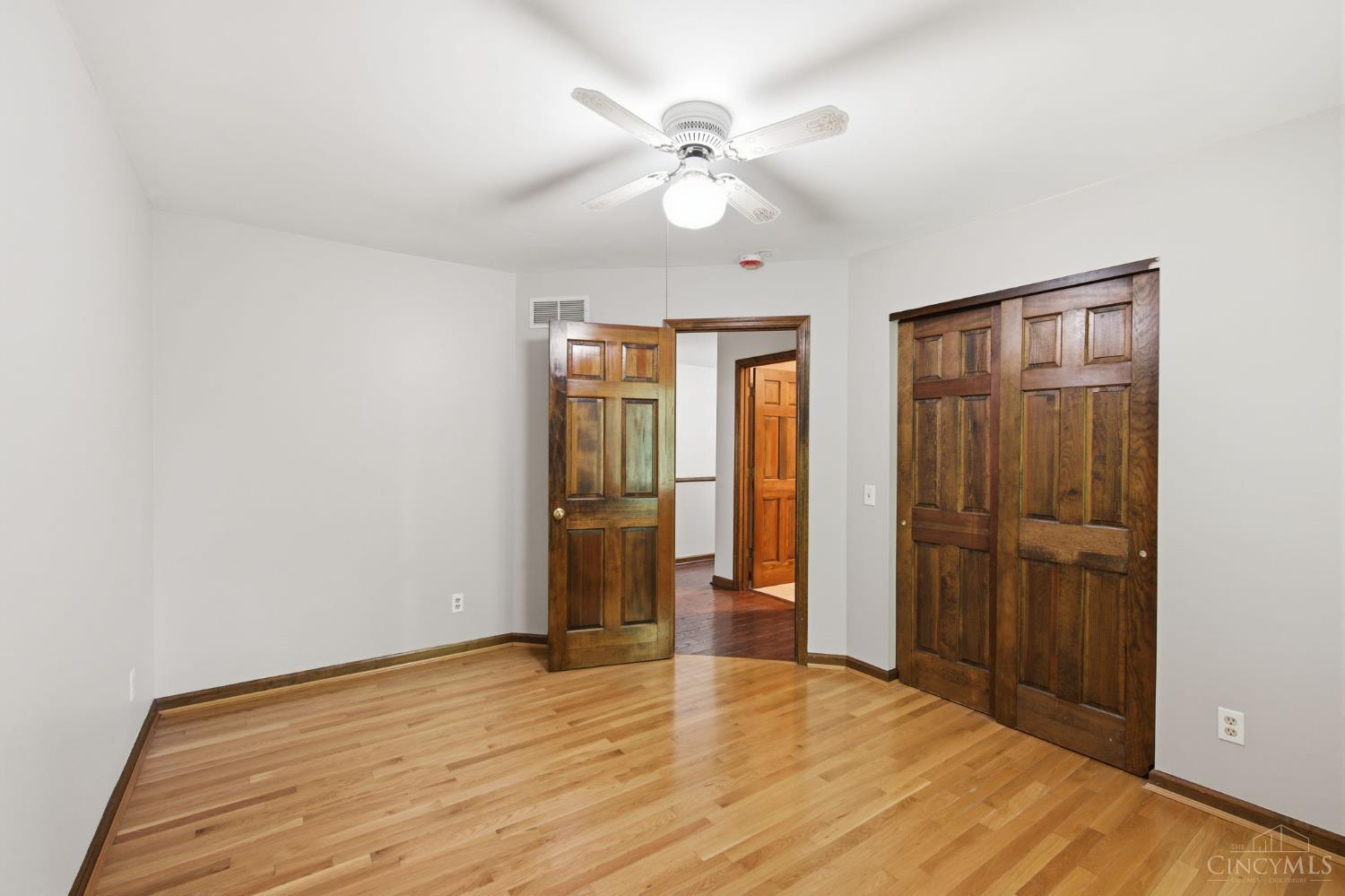 2739 Queenswood Drive