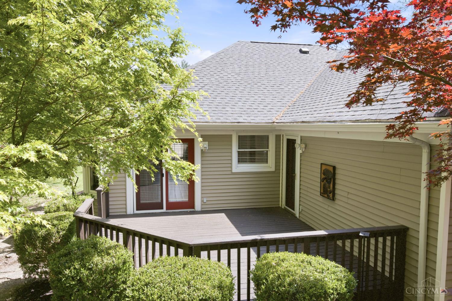 2739 Queenswood Drive