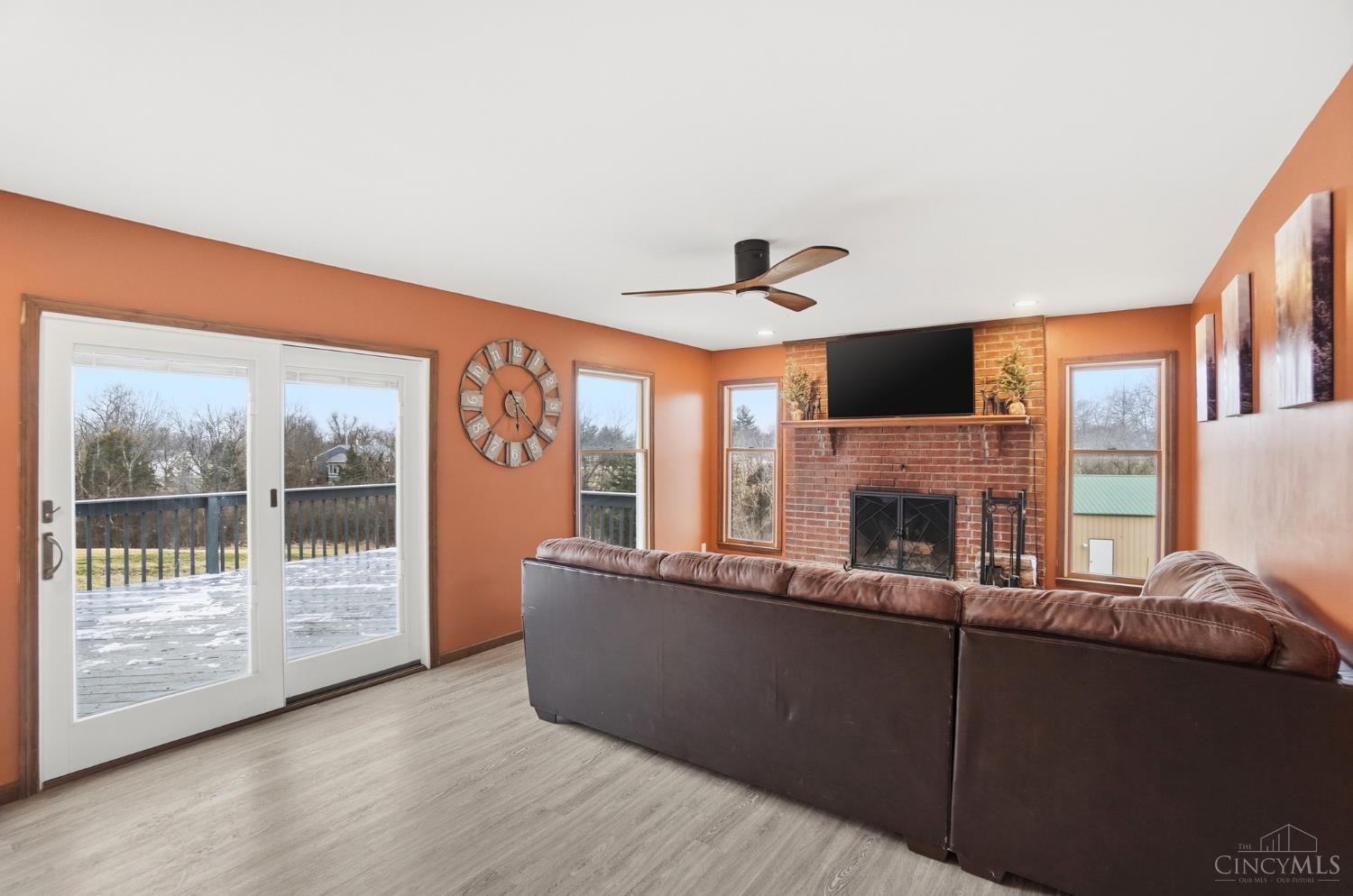6484 State Road 48