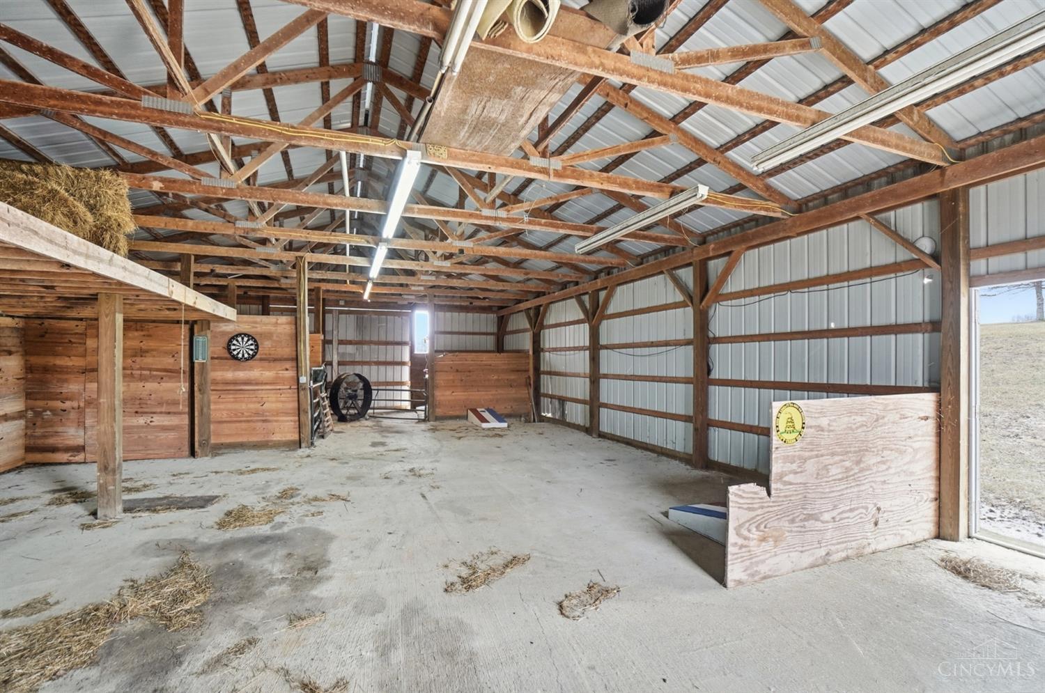 6484 State Road 48