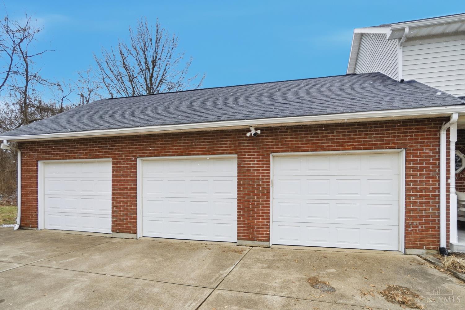 6484 State Road 48
