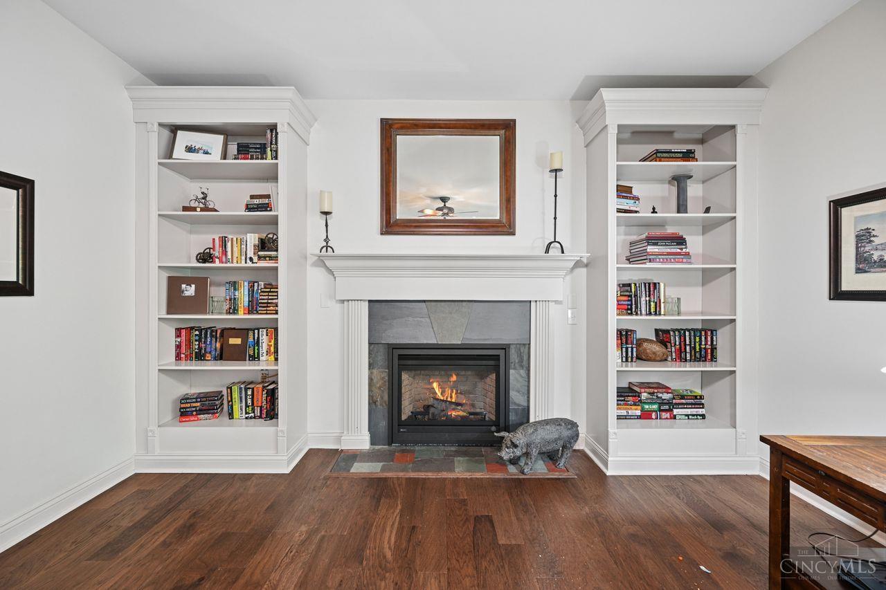 6879 Crown Pointe Drive