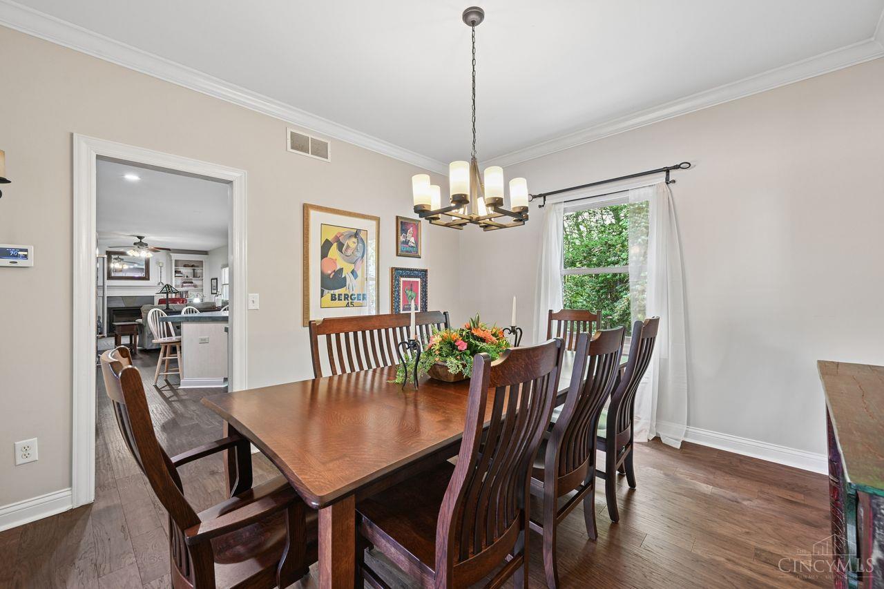 6879 Crown Pointe Drive