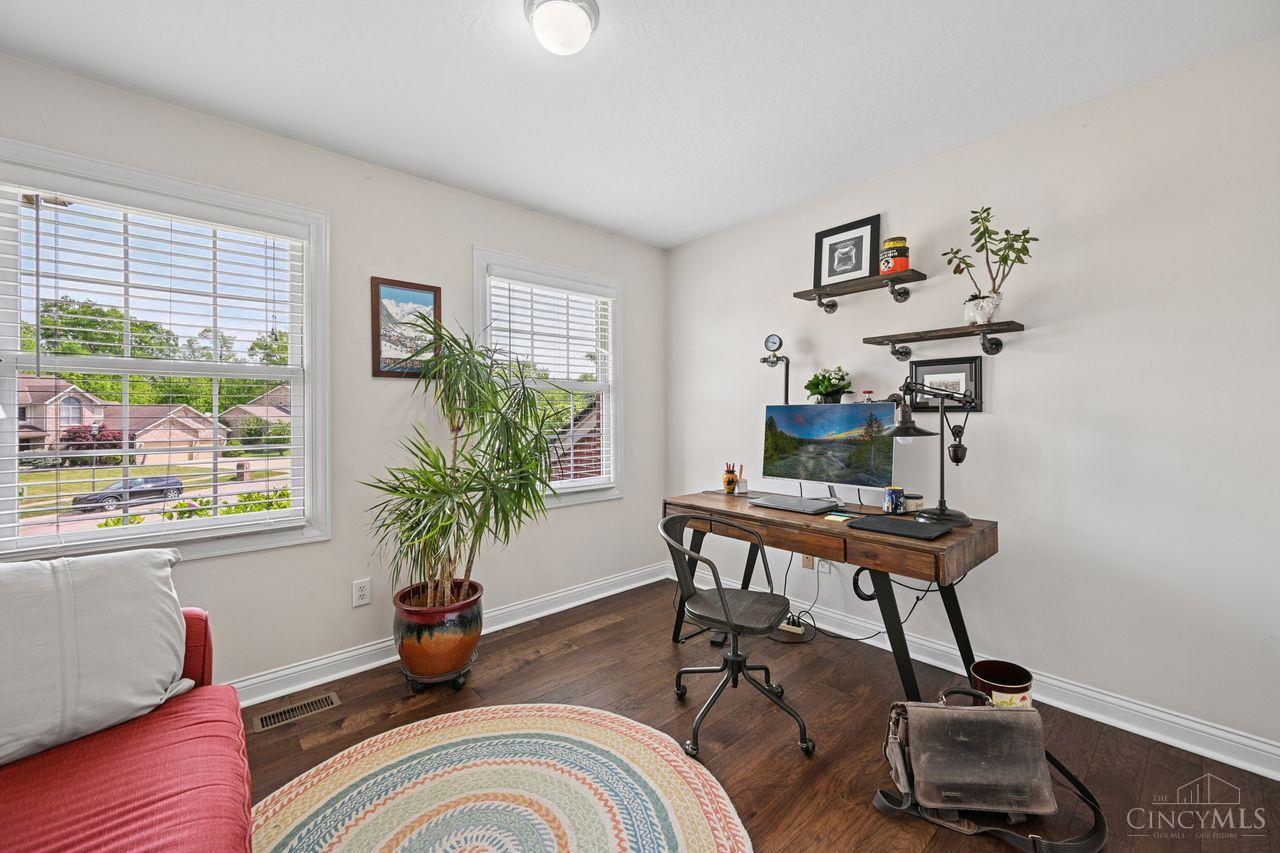 6879 Crown Pointe Drive