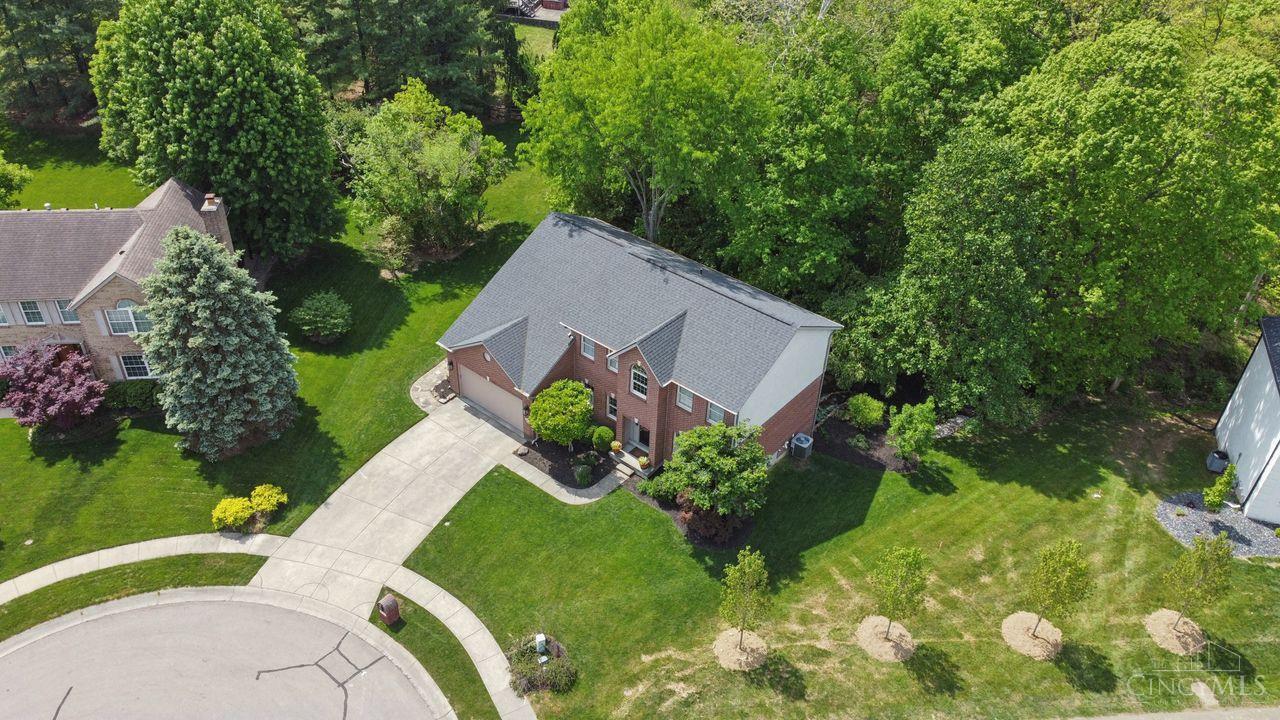 6879 Crown Pointe Drive