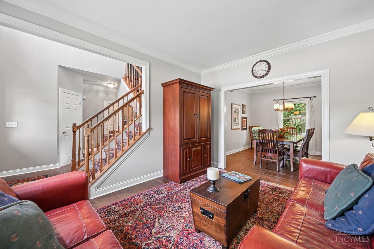 6879 Crown Pointe Drive