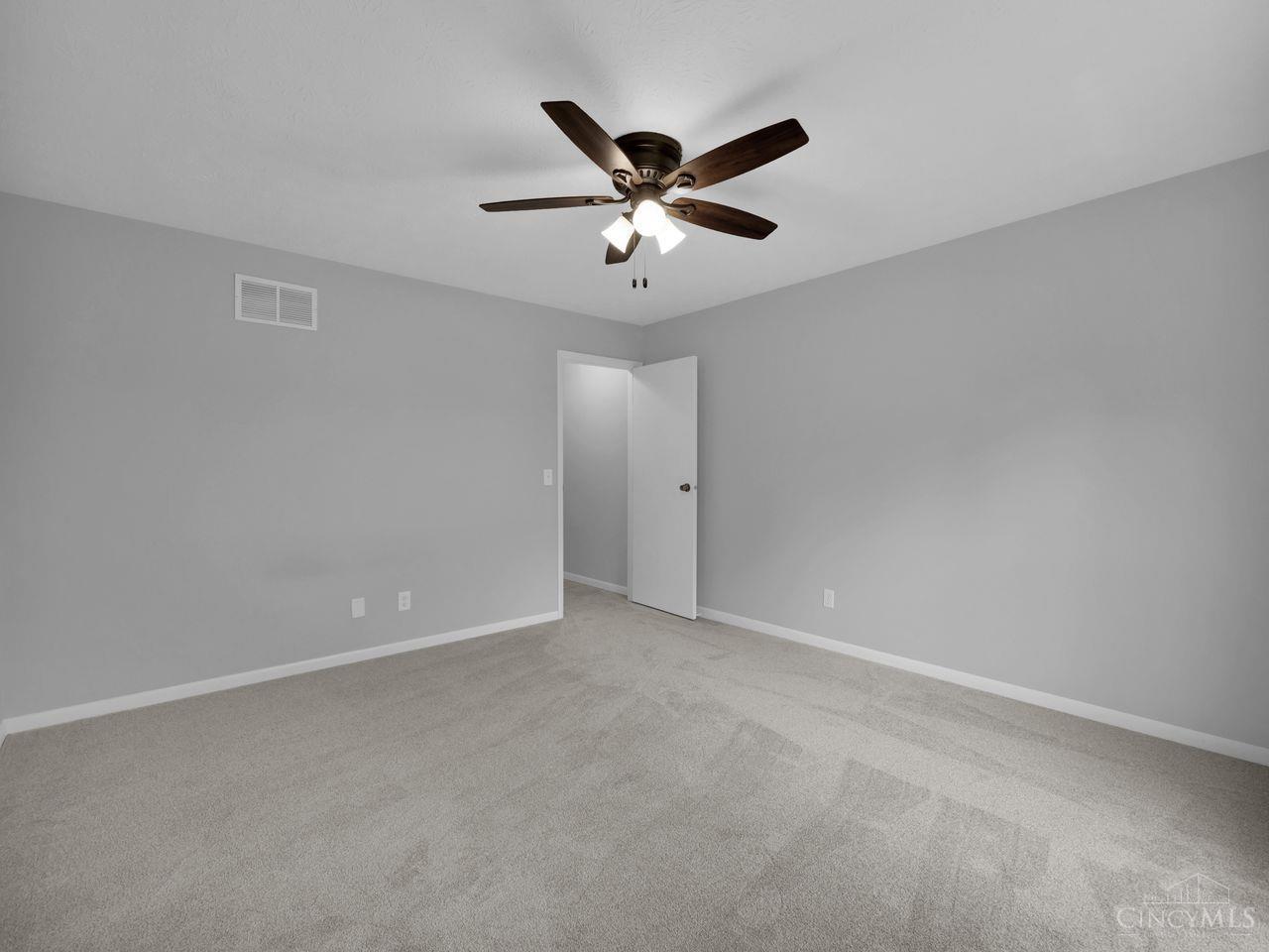 5015 Columbia Circle 15-60