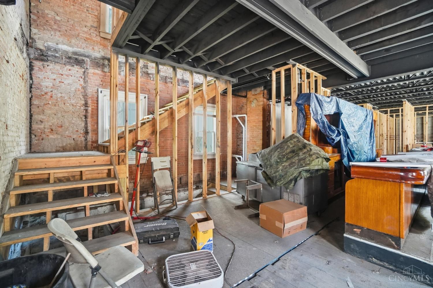 221 S B Street