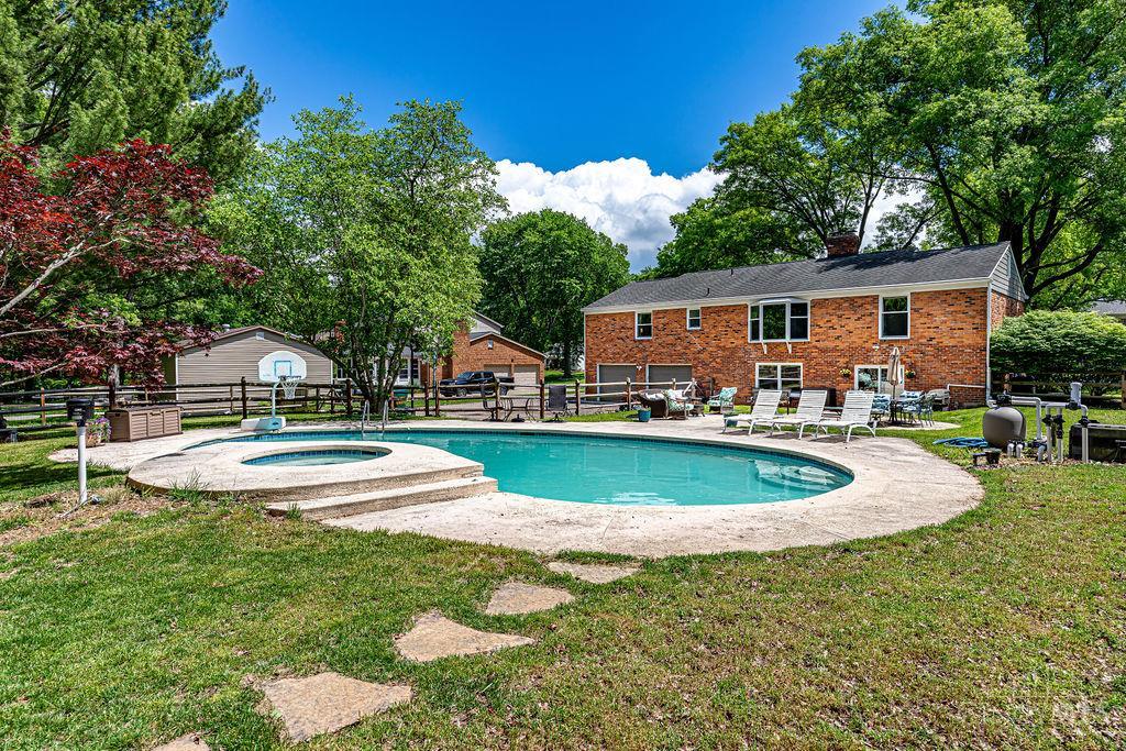 6826 Wetheridge Drive