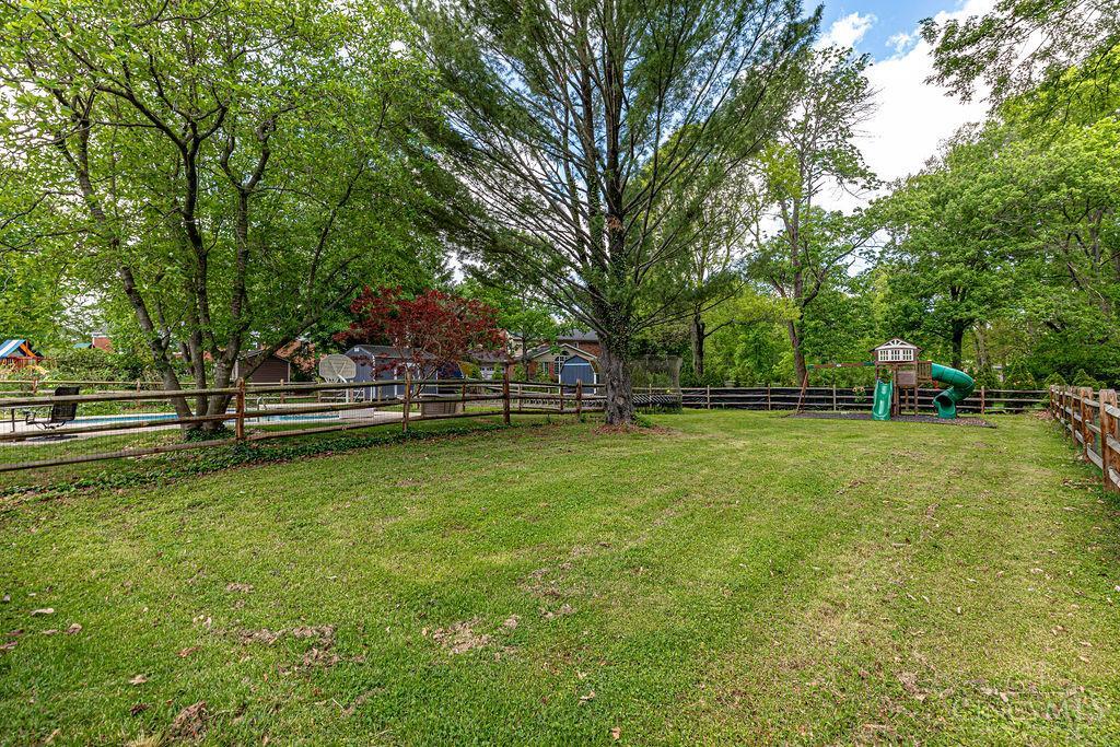 6826 Wetheridge Drive