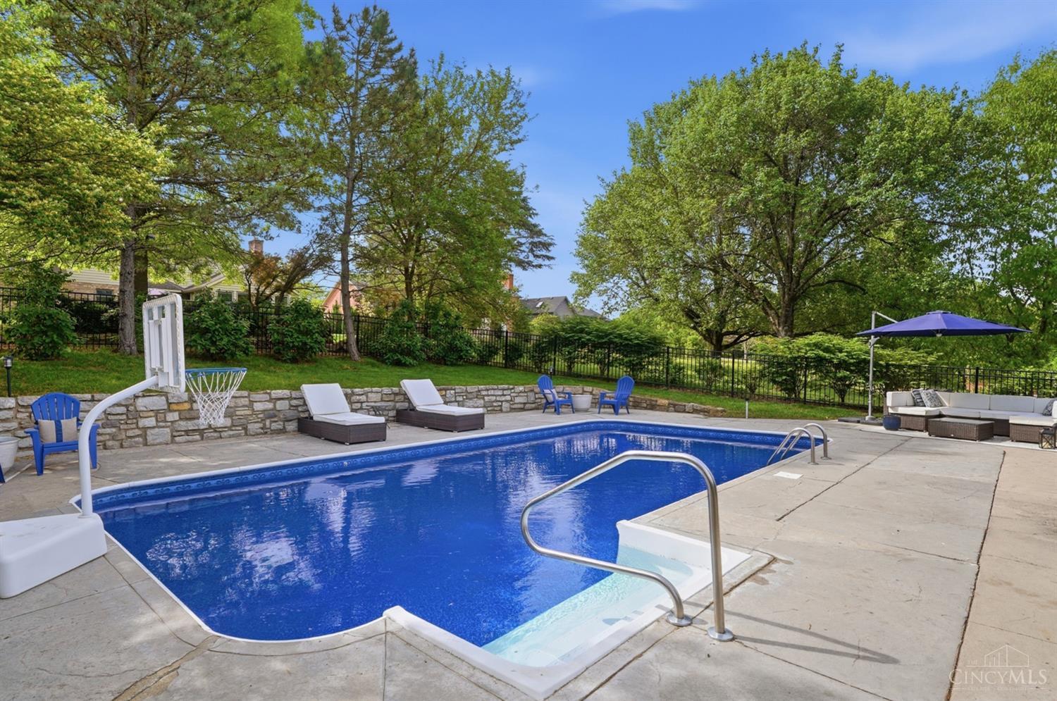 7301 Walnut Creek Drive