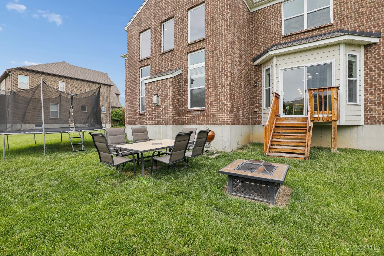 6867 Roberts Park Drive