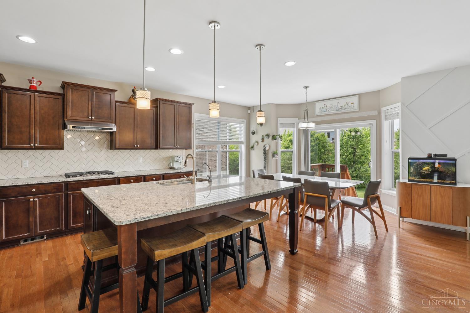 6867 Roberts Park Drive