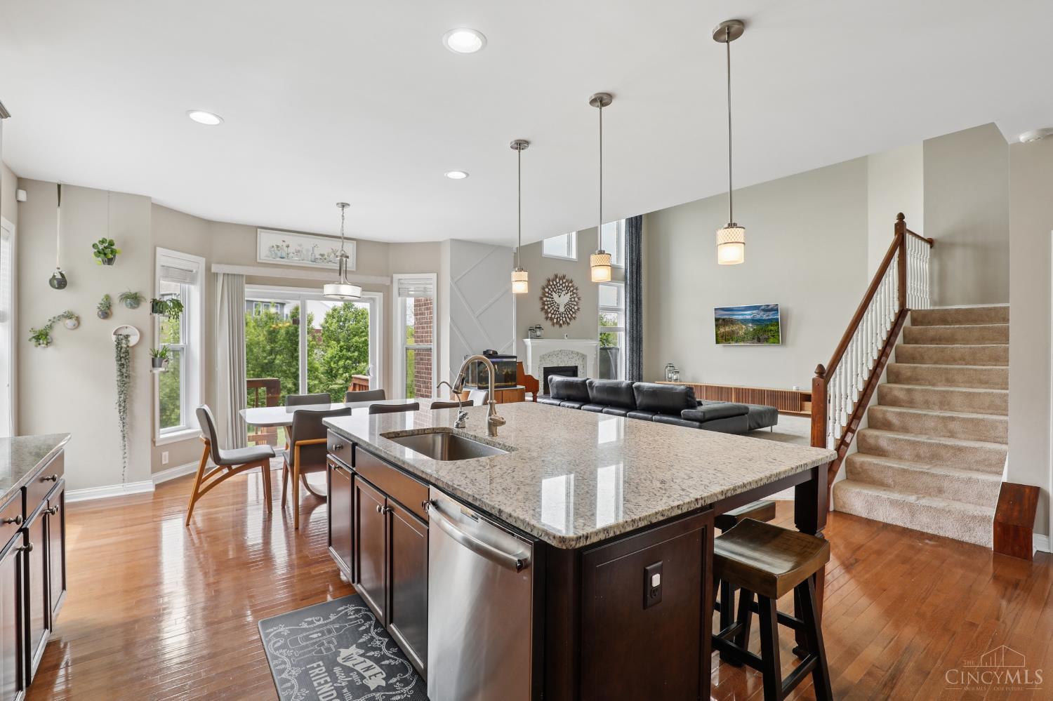 6867 Roberts Park Drive
