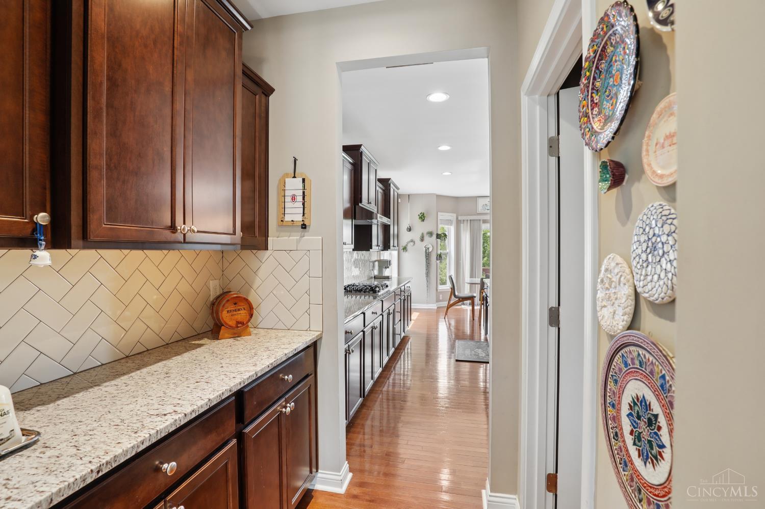 6867 Roberts Park Drive
