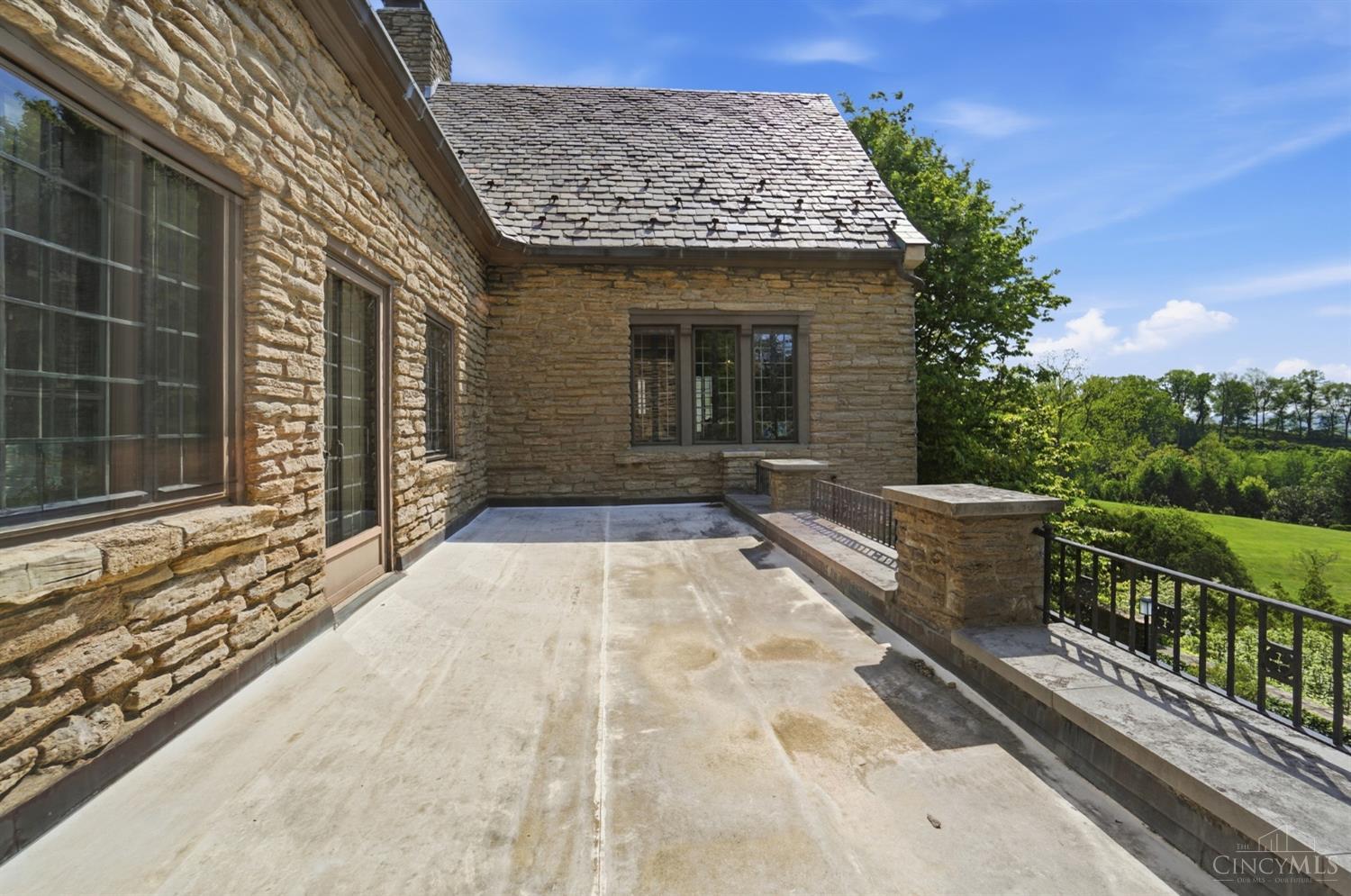 4 Grandin Lane