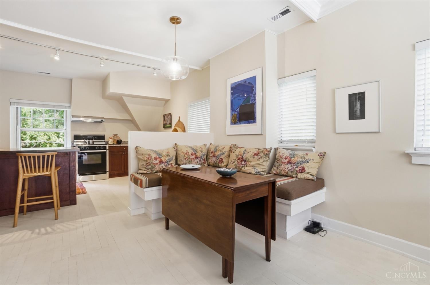 4 Grandin Lane