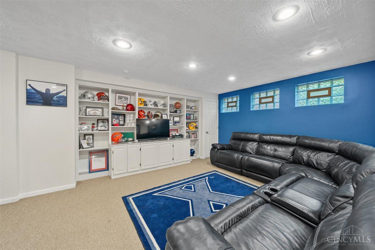 2001 Beechglen Court