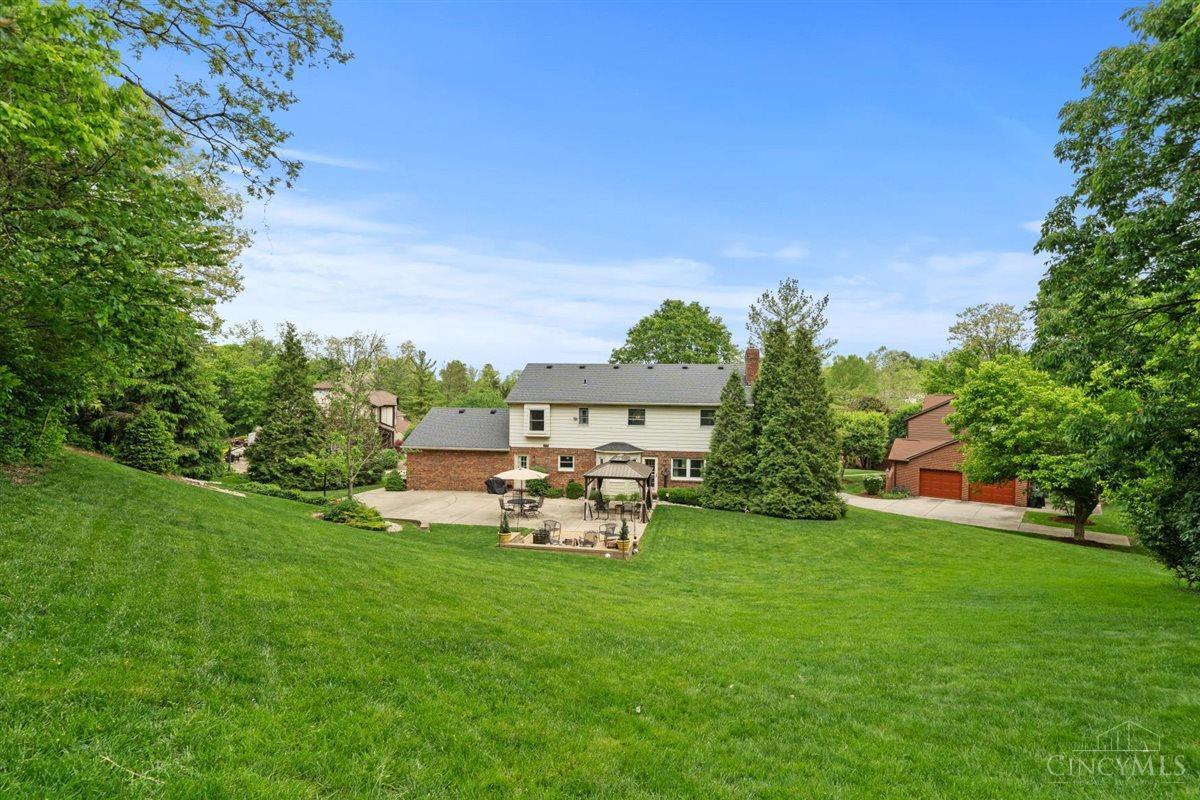 2001 Beechglen Court