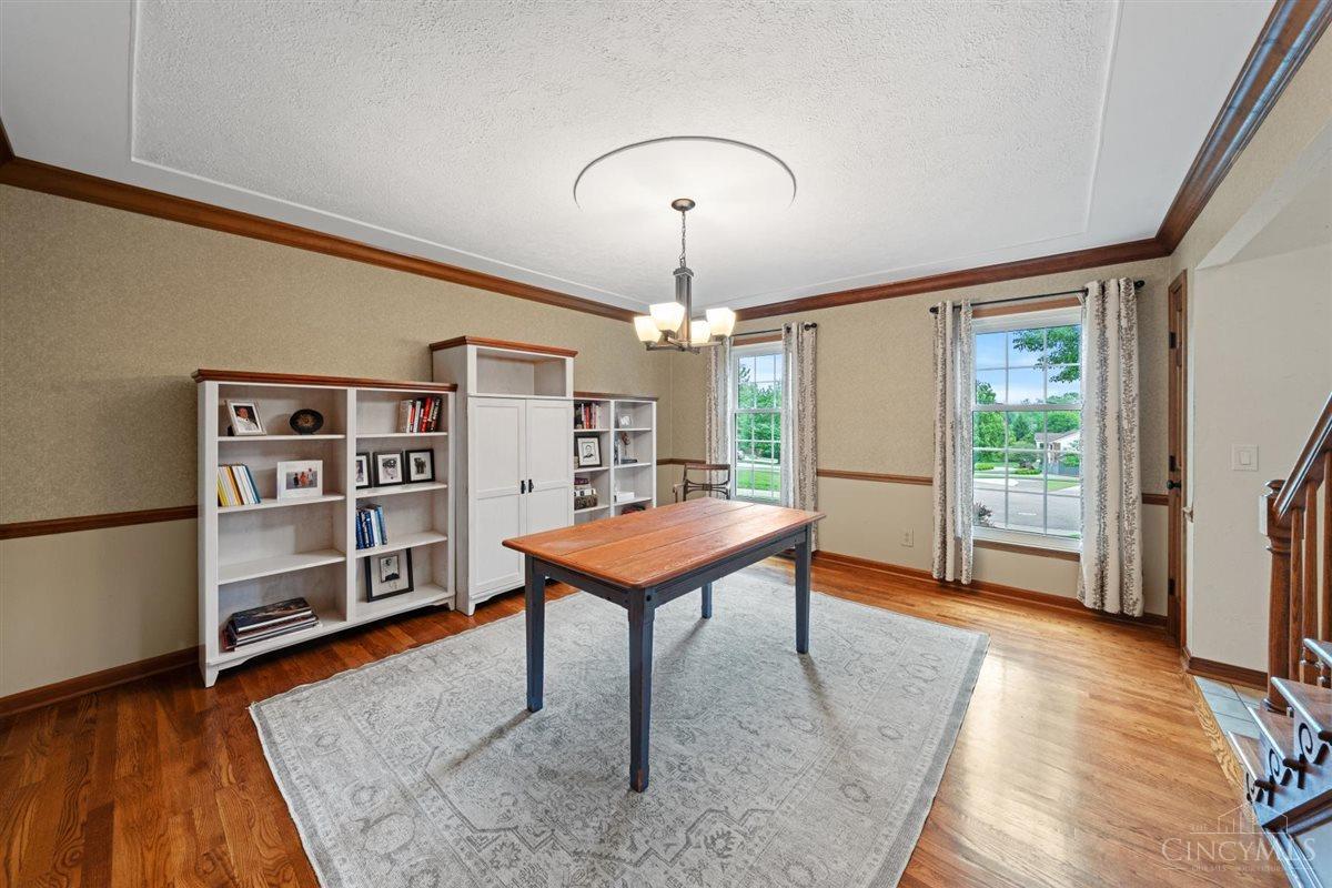 2001 Beechglen Court