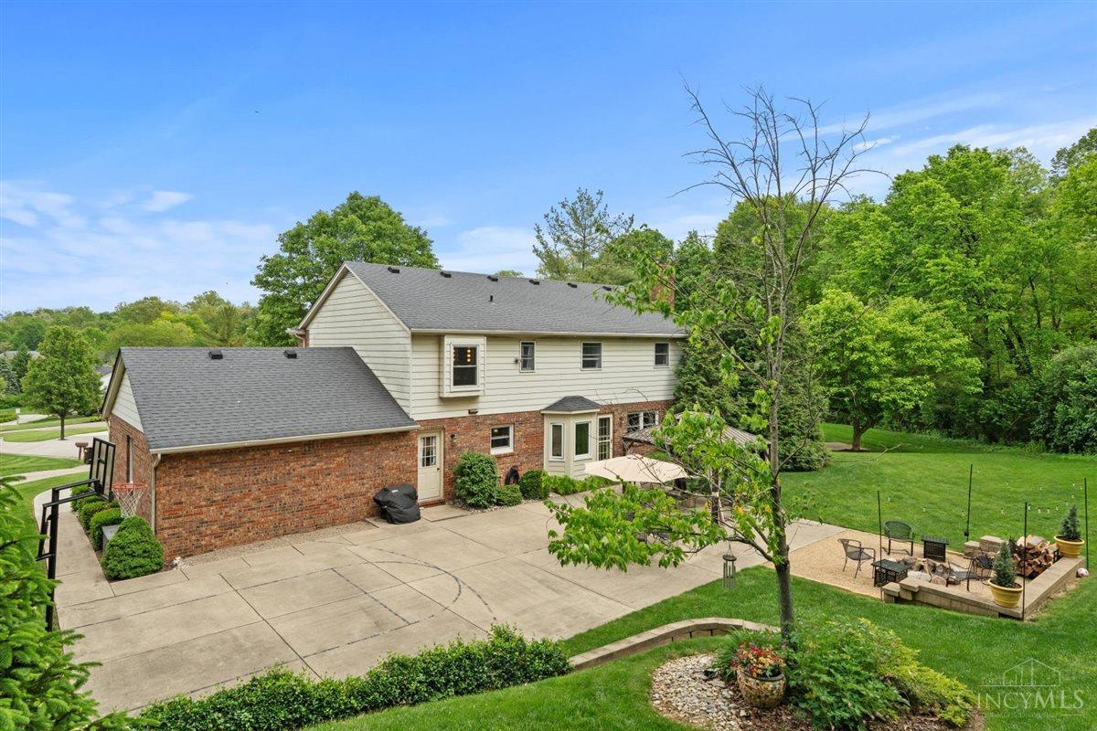 2001 Beechglen Court